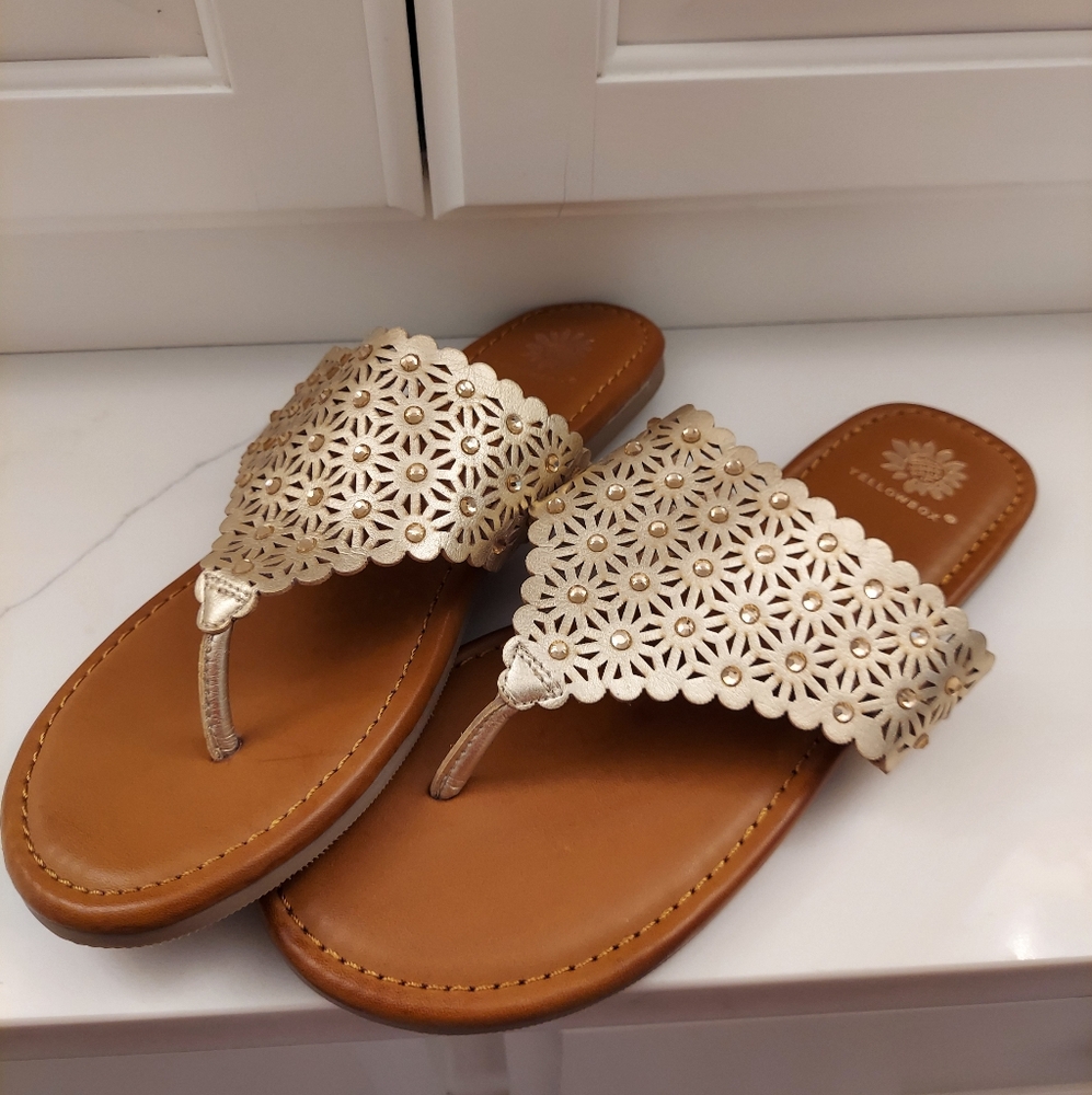 Summer sandals